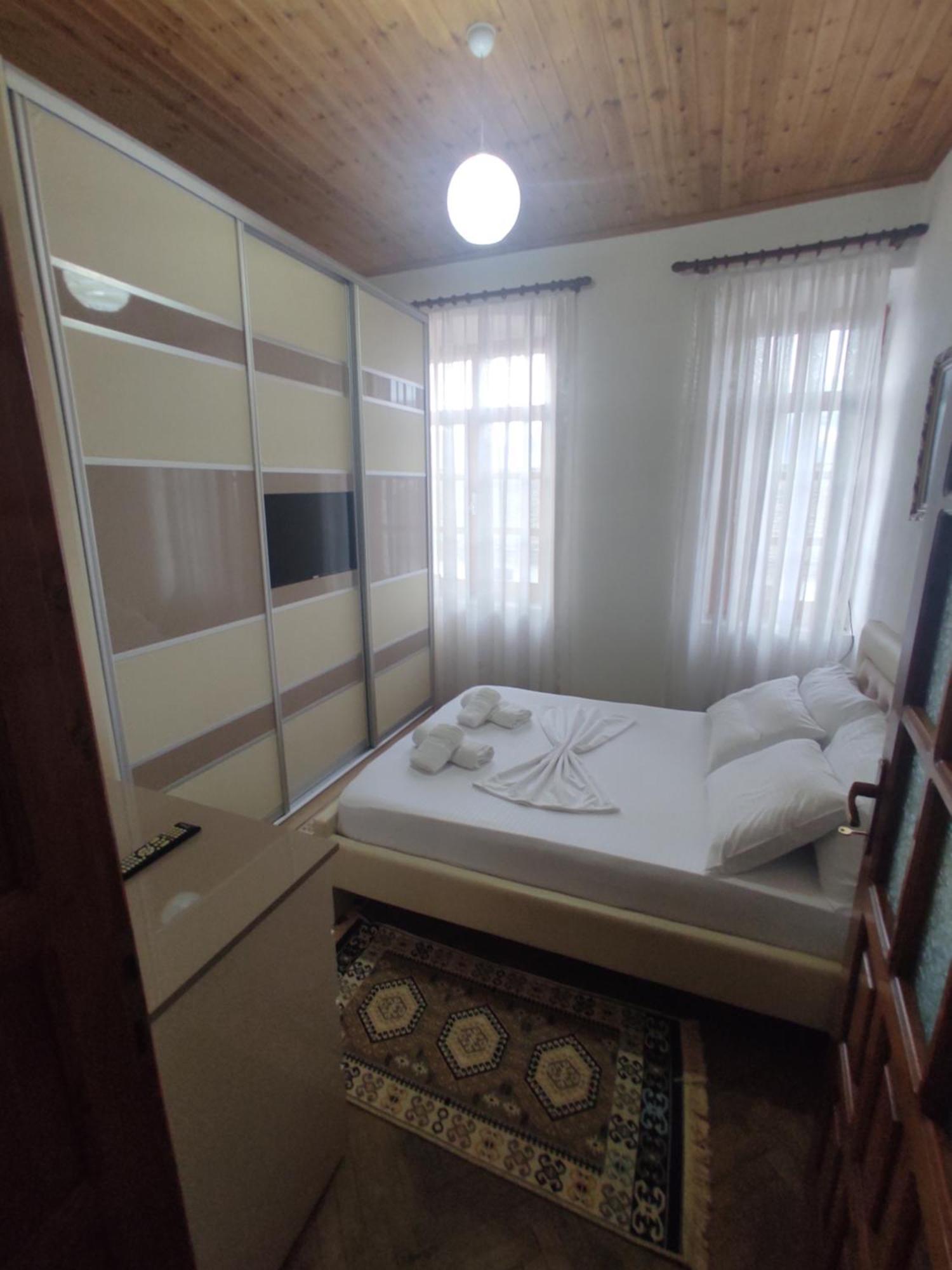 Xheison Apartment Gjirokastra Zewnętrze zdjęcie